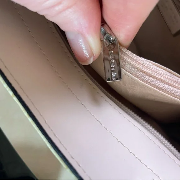 Italian Leather Luxurious Cromia handbag medium size winter white - Picture 8 of 9